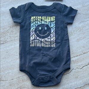 NEW 🆕 Dark Grey Smiley Face Kids One Piece 0-3 months with tags